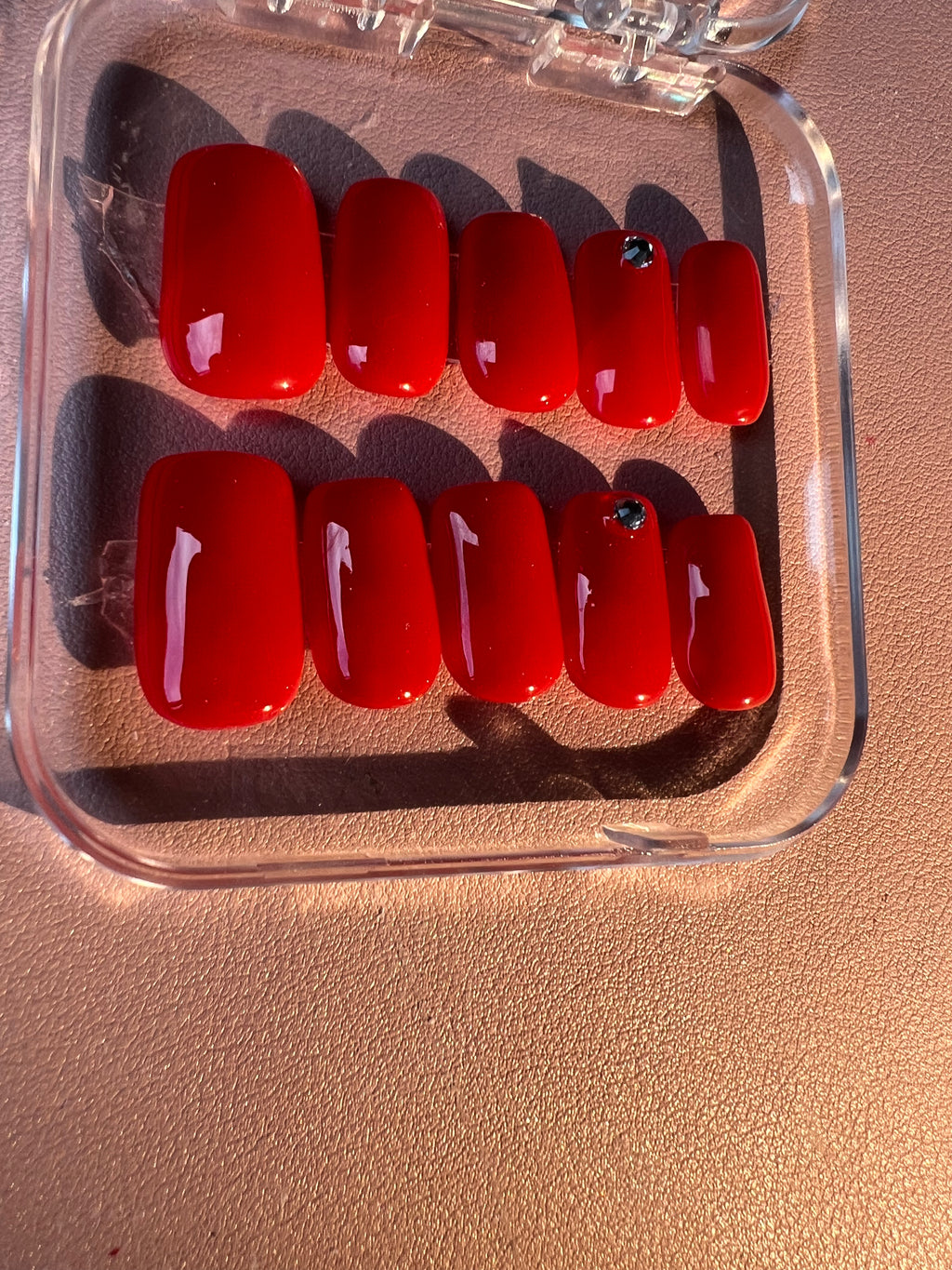 Press on Red Velvet Glam & Kit omaggio