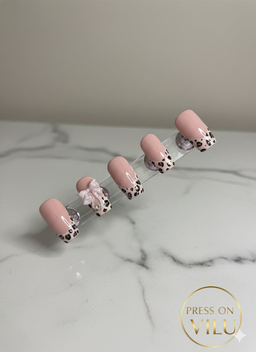 Press-On Personalizzate su Misura - Qualità Professionale & Kit Omaggio!